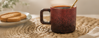Moderne Keramisk Kaffekop med Firkantet Hank