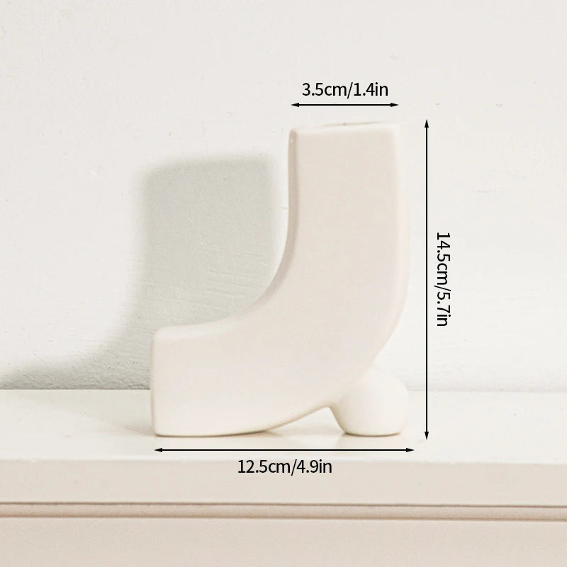 Moderne Keramisk Vase i Hvidt Minimalistisk Design