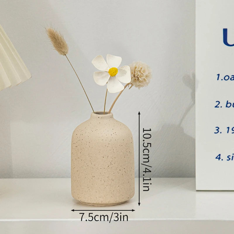 Moderne Keramisk Vase i Hvidt Minimalistisk Design
