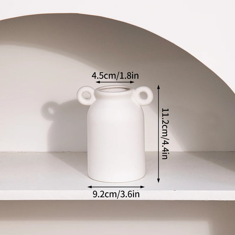 Moderne Keramisk Vase i Hvidt Minimalistisk Design