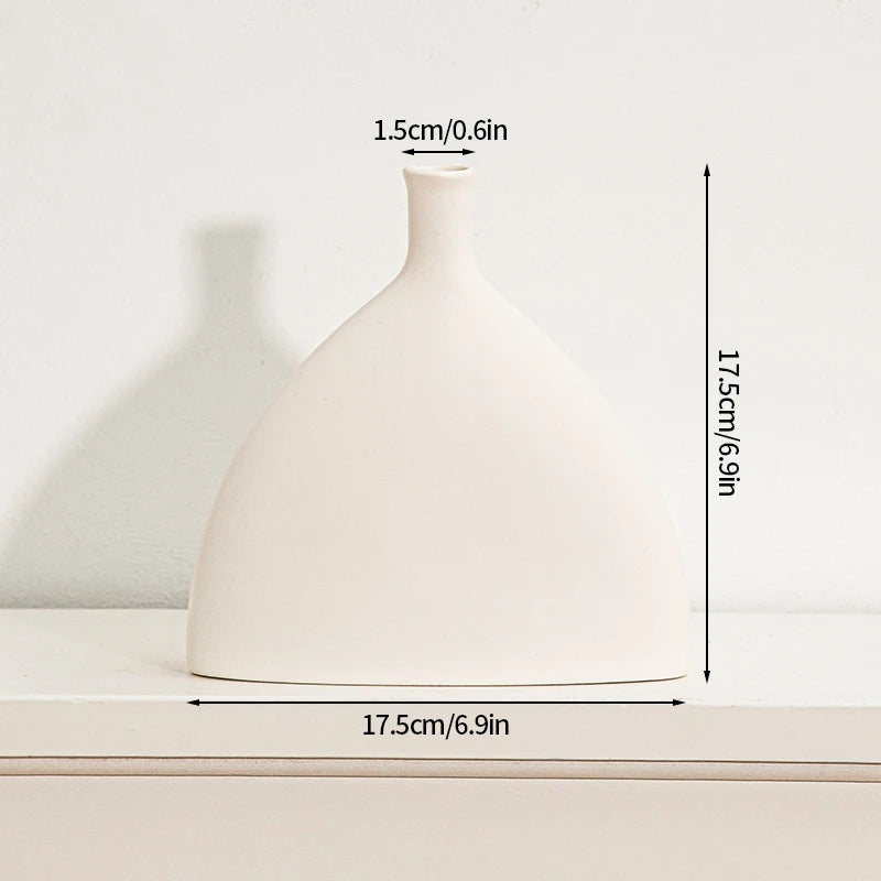 Moderne Keramisk Vase i Hvidt Minimalistisk Design