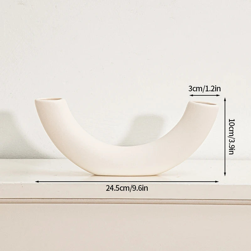 Moderne Keramisk Vase i Hvidt Minimalistisk Design