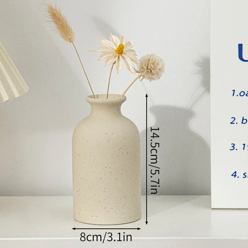 Moderne Keramisk Vase i Hvidt Minimalistisk Design