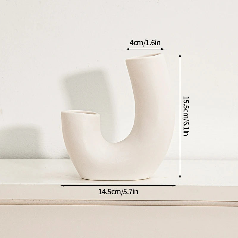 Moderne Keramisk Vase i Hvidt Minimalistisk Design