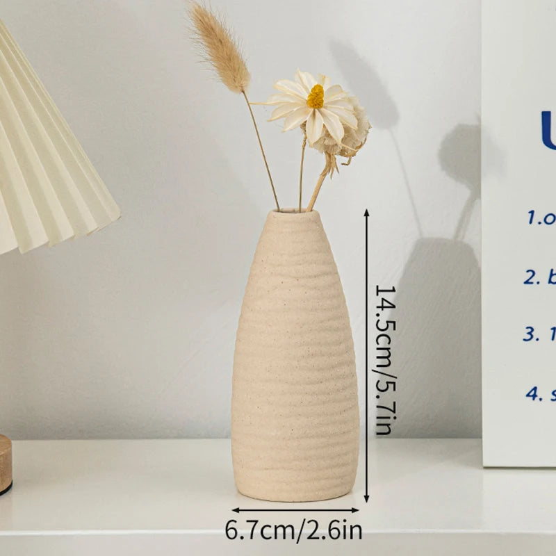 Moderne Keramisk Vase i Hvidt Minimalistisk Design