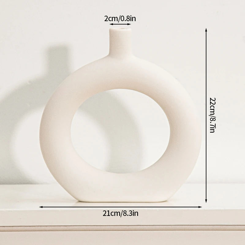 Moderne Keramisk Vase i Hvidt Minimalistisk Design
